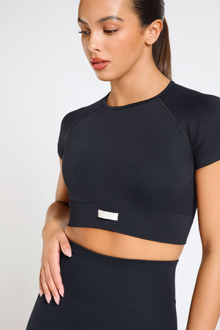 Contour Seamless Crop Tee
