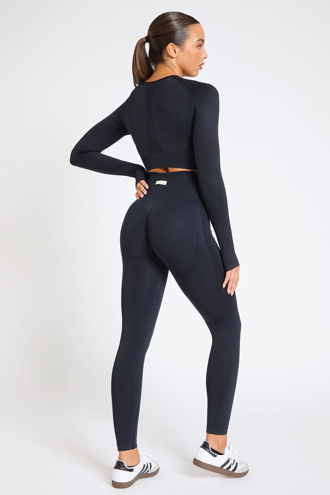 Contour Seamless Long Sleeve Crop Top